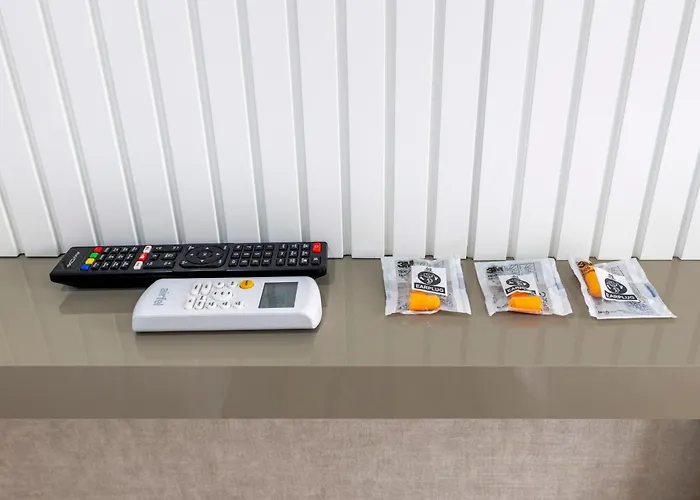 Dem Premium - Round Trip Airport Service - Istanbul International AirportAirport Hotel